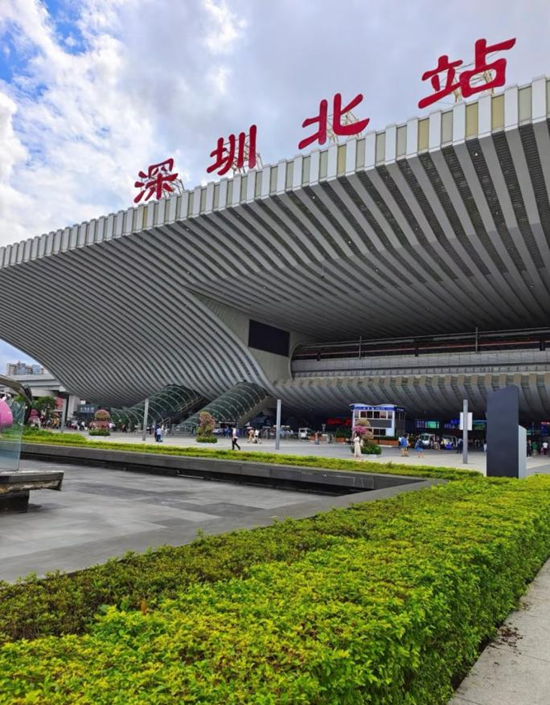 深圳北站停车攻略：官方价 vs 省钱神器，自驾停车必看！
